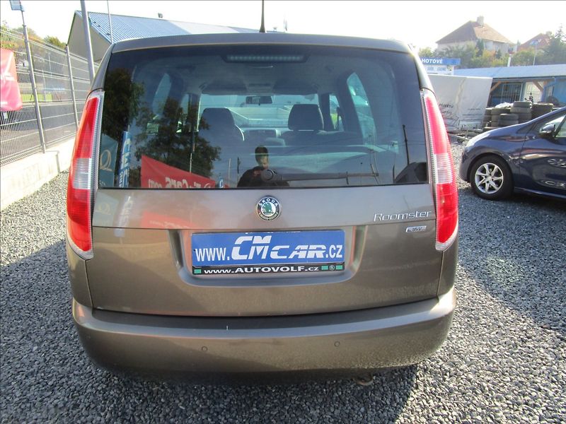 Škoda Roomster 1.4i 16V Ambition, Klima, 2. m - fotka 5 z 36