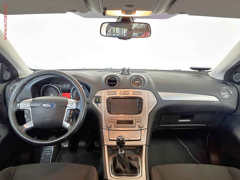 Ford Mondeo (2009) 2.0TDCi, 2.maj, Klima - fotka 8 z 15