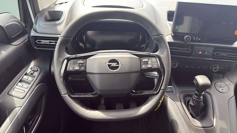Opel Combo (2026) L1H1 Editon Plus 1.2 TURBO (81 - fotka 17 z 24