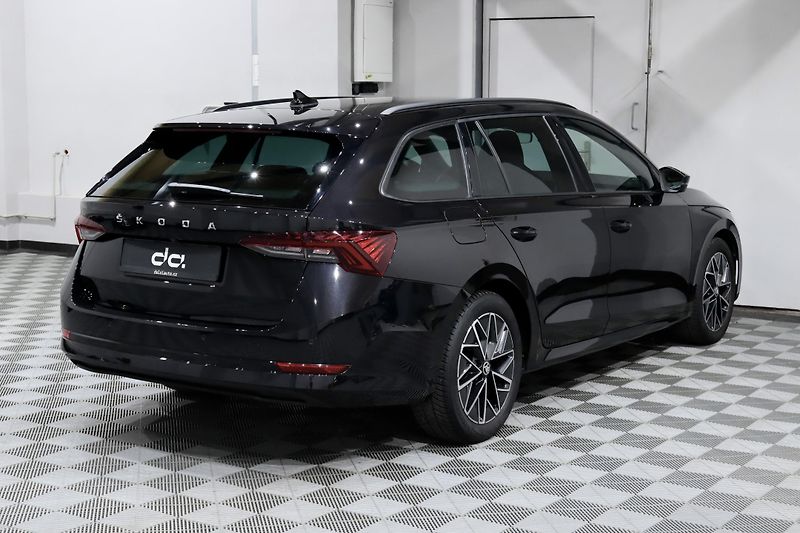 Škoda Octavia 4 Combi 1.5 TSI 110 kW - fotka 6 z 49