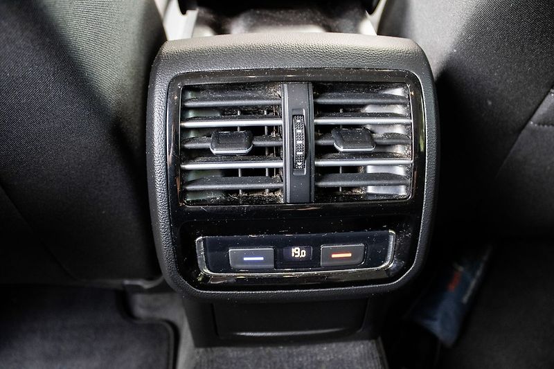 Volkswagen Passat - fotka 24 z 32