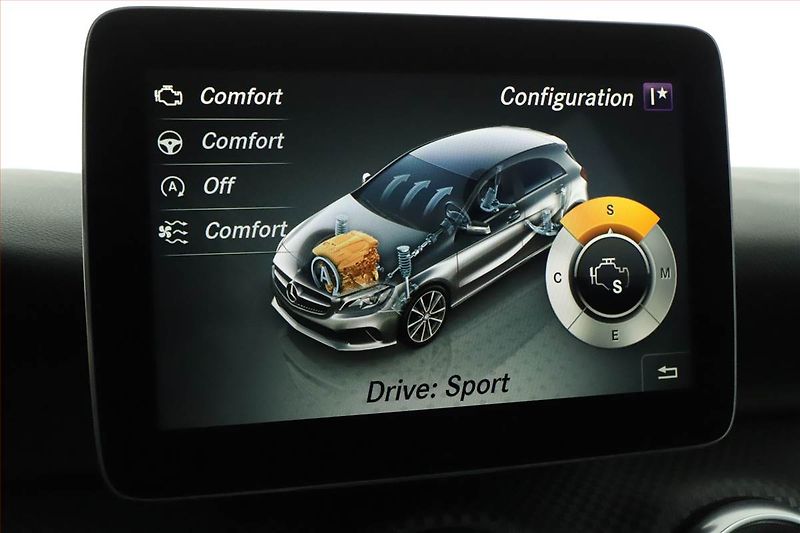 Mercedes-Benz Třídy A (2017) A 180 d, Automat, Serv.kniha - fotka 13 z 18