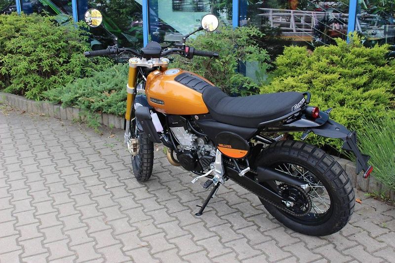 Fantic Caballero Scrambler 500 (2025) DELUXE 2025 SKLADEM - fotka 10 z 10