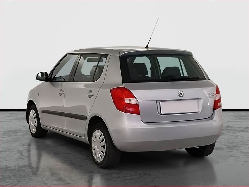 Škoda Fabia (2008) Ambition 1.2 12V - fotka 4 z 16