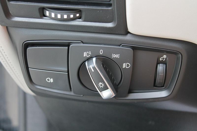 BMW i3 (2017) s 135kW Harman Kardon - fotka 11 z 36