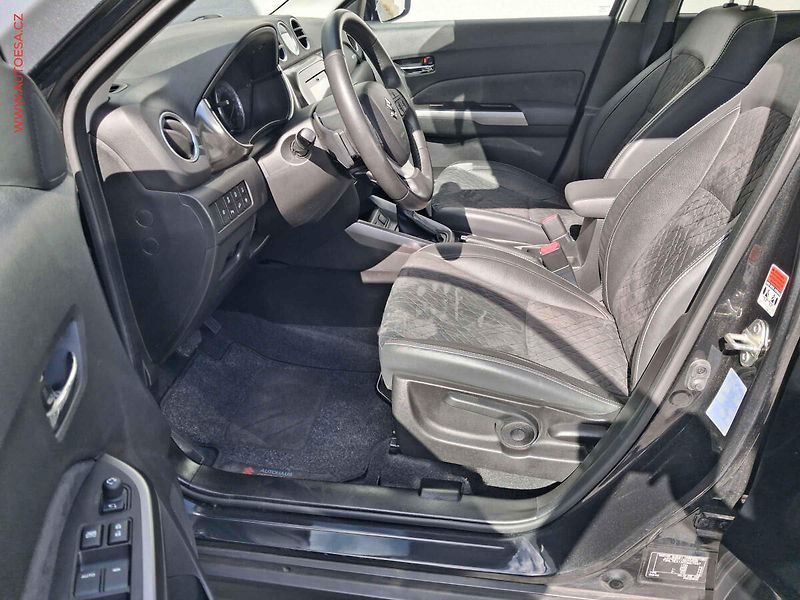 Suzuki Vitara (2019) 1.4 BJet AllGrip, AT, kůže - fotka 9 z 21