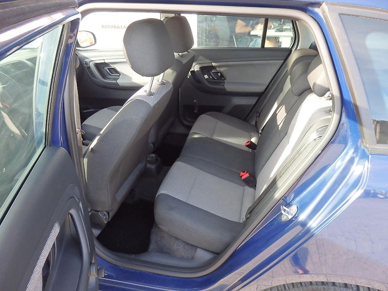 Škoda Fabia 1.4 16V KLIMATIZACE, 4x AIRBAG - fotka 7 z 13