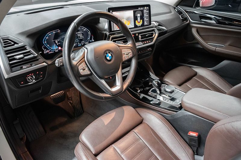 BMW X4 xD30d 210kW*HEAD-UP*TAŽNÉ*ČR - fotka 16 z 44