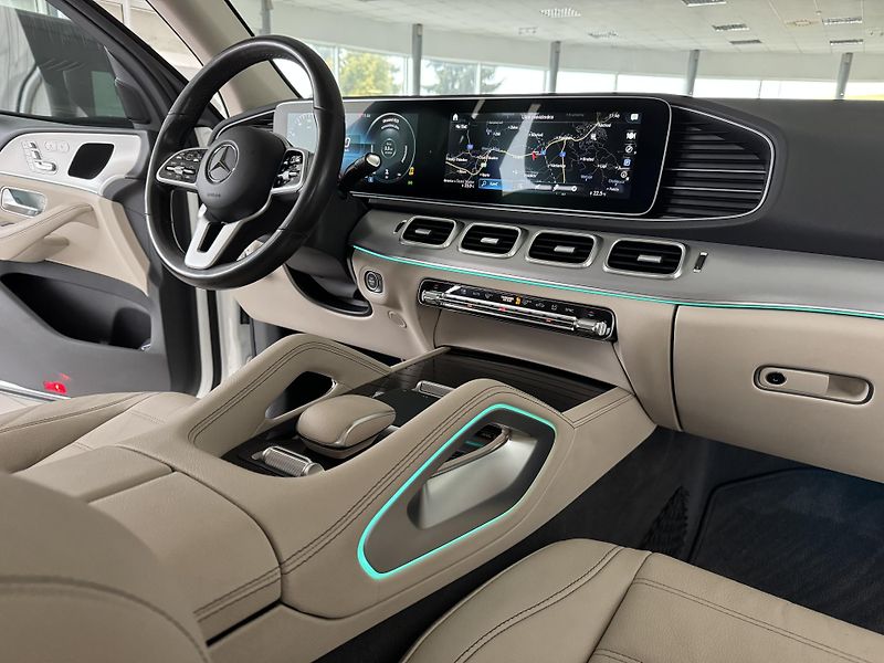 Mercedes-Benz GLE 300d 4M*AMG*AirMatic*REZERVACE - fotka 12 z 38