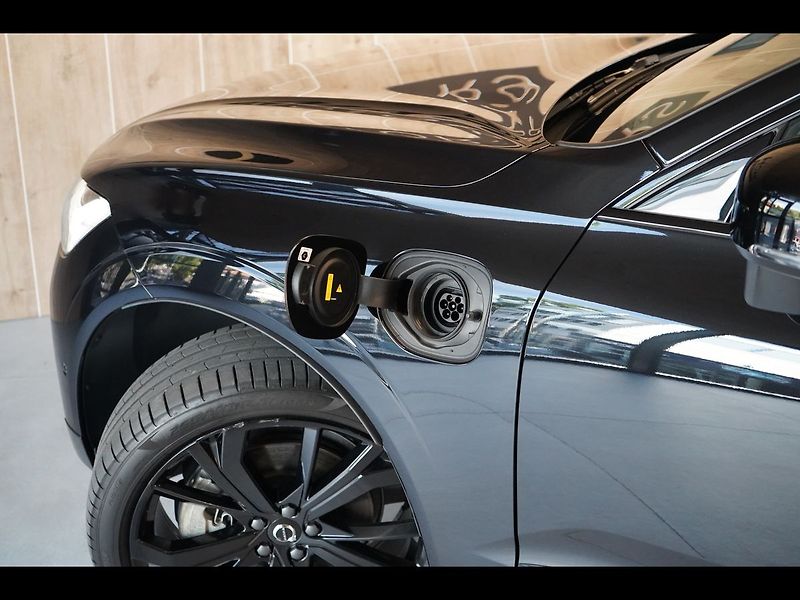 Volvo XC60 T8 PLUS Black Edition, 360°,HK - fotka 13 z 47