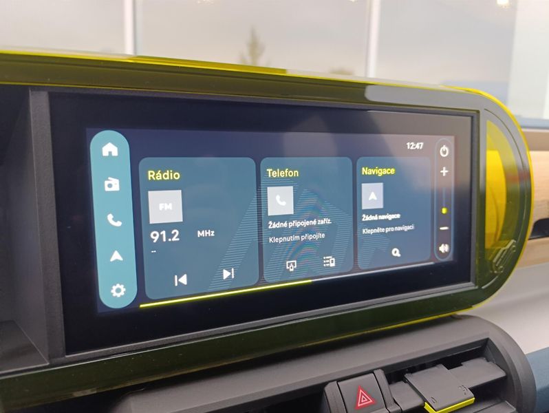 Fiat Grande Panda (2025) 113k BEV 44kWh La Prima - fotka 14 z 24
