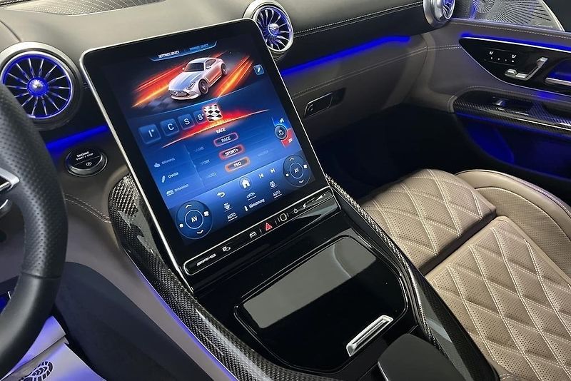 Mercedes-Benz AMG GT 63 4M+ AMG Premium+ Pano HuD - fotka 14 z 19