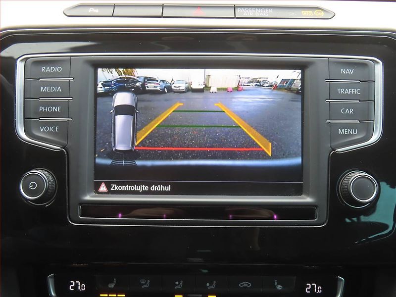 Volkswagen Passat (2017) 2.0 TDI, Automat, Kůže, Navi - fotka 15 z 17
