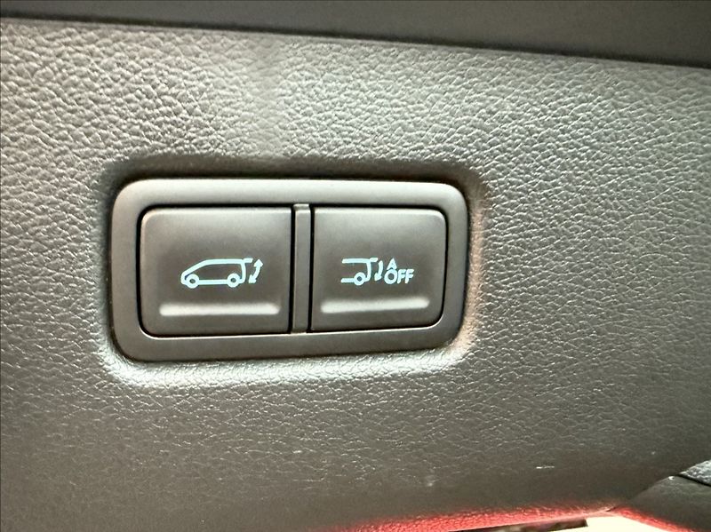 Hyundai Staria 2,2 CRDI PREMIUM LUXURY PANO - fotka 16 z 24