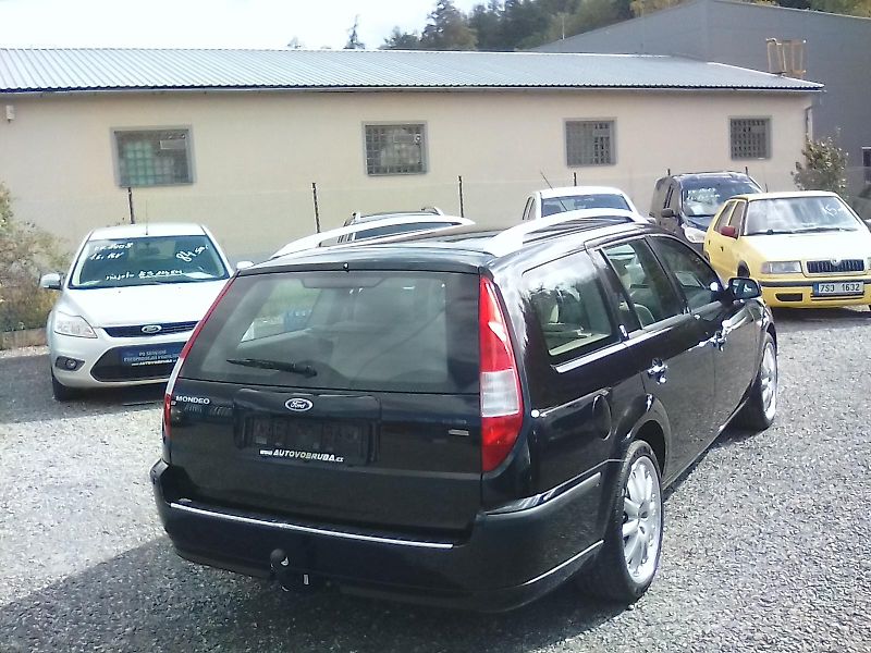 Ford Mondeo (2007) 1.8i 16V Ghia , závěs - fotka 5 z 35
