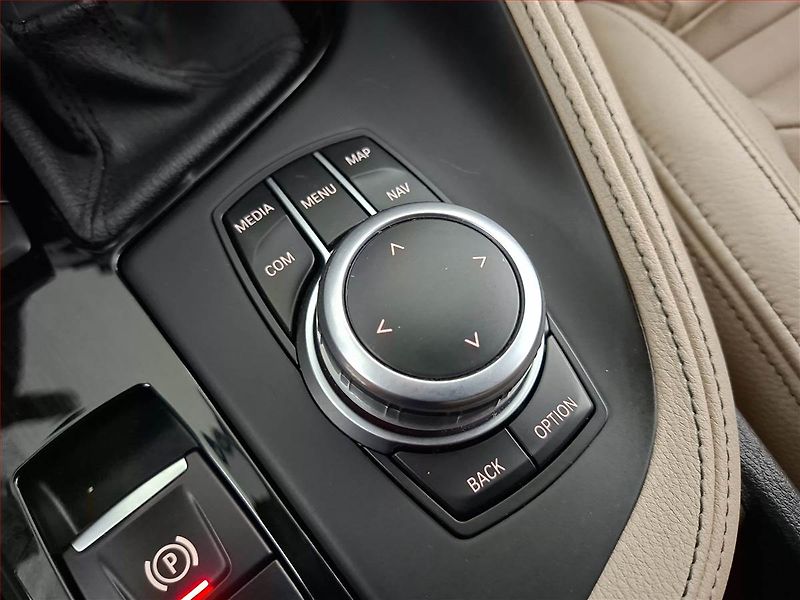 BMW X2 (2019) M Paket sDrive20i, Automat - fotka 23 z 27