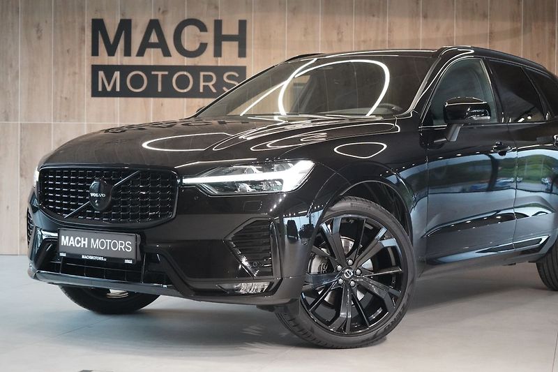 Volvo XC60 B5 Plus Black Edition, 360° - fotka 2 z 44