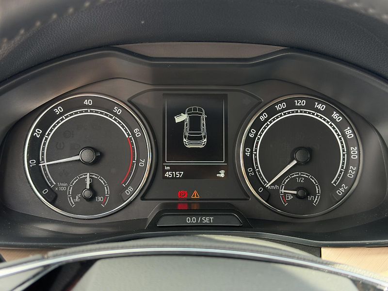 Škoda Kamiq (2022) 1.5 tsi 110 kw/Style/DPH - fotka 22 z 23