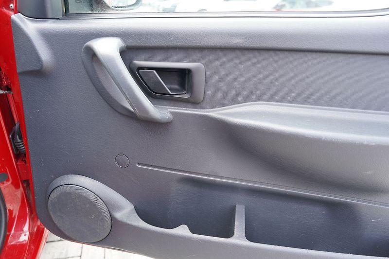 Peugeot Partner 1.4i, ČR, 5 míst - fotka 17 z 26