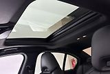 BMW Řada 3 330i xDrive - náhled 16