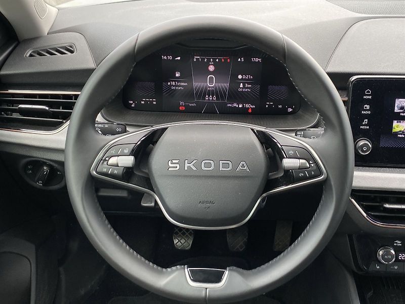 Škoda Scala (2025) 1.5 TSI Top Selection - fotka 6 z 32