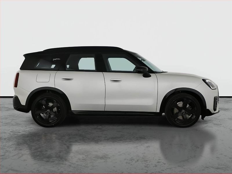 Mini Countryman (2025) S All4, JCW, HUD, Kamera, Navi - fotka 6 z 23