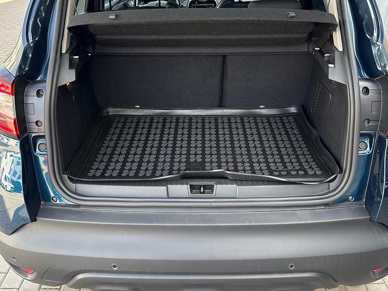 Renault Captur (2019) LIMITED MAN6, ČR - fotka 9 z 46