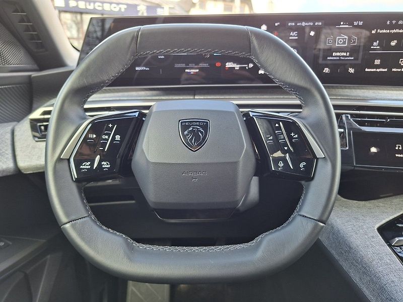 Peugeot 3008 ALLURE HYBRID 145k e-DCS6 - fotka 19 z 29