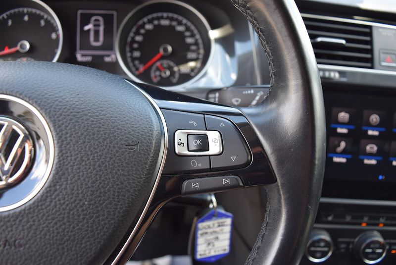 Volkswagen Golf Variant (2018) 1.4TSI 92kw CLBMT TAŽ NAVI APP - fotka 28 z 44