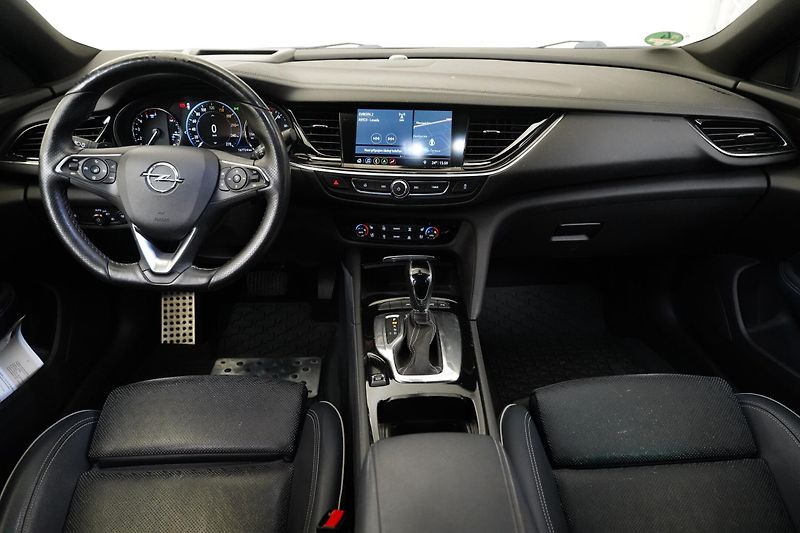 Opel Insignia - fotka 5 z 29
