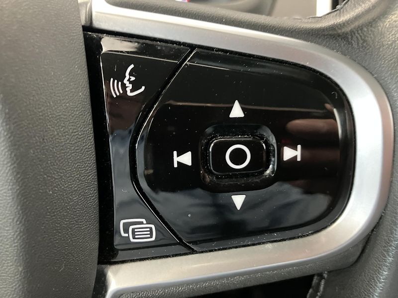 Volvo XC90 B5 AWD INSCRIPTION AT8, ČR - fotka 26 z 49