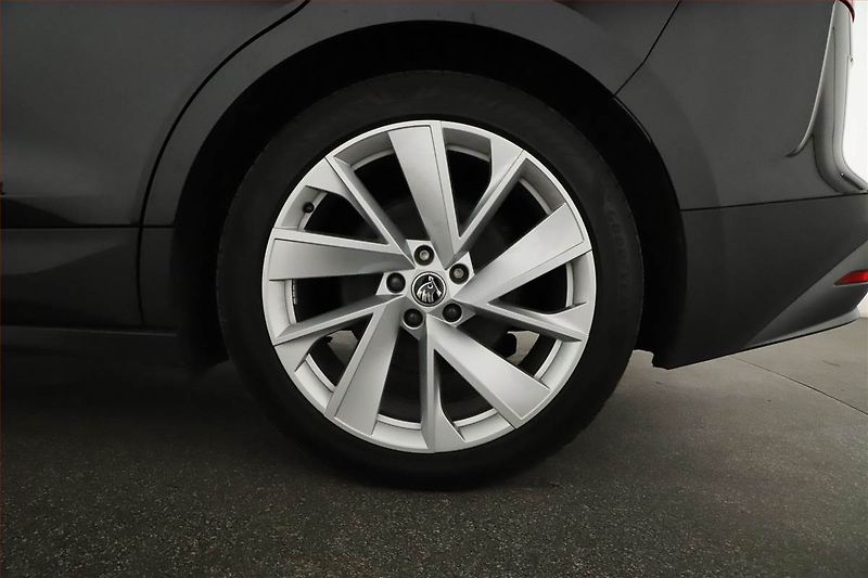 Škoda Enyaq (2021) iV 80 (82 kWh), SoH 95% - fotka 20 z 20