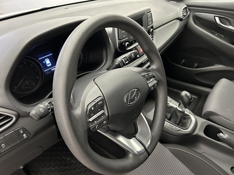 Hyundai i30 1.0 TGDI  Start Plus - fotka 6 z 22