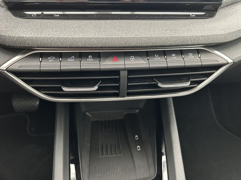 Škoda Octavia 1.5 TSI Top selection - fotka 20 z 26