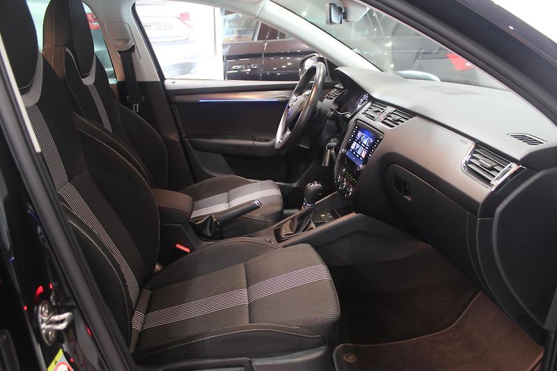 Škoda Octavia (2017) 1.4TSI DSG 110kW STYLE LED  - fotka 25 z 38