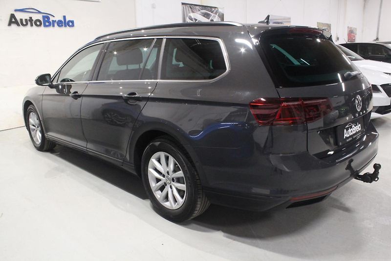 Volkswagen Passat (2020) 2.0TDI DSG Display Matrix - fotka 10 z 38