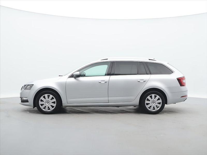 Škoda Octavia 2,0 TDI 110kW DSG Style Virtua - fotka 4 z 28