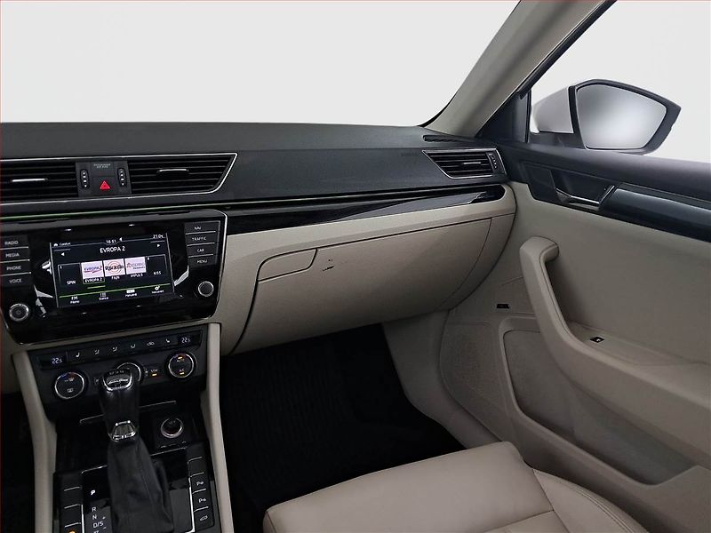 Škoda Superb (2016) Laurin&Klement 2.0 TDI - fotka 8 z 26
