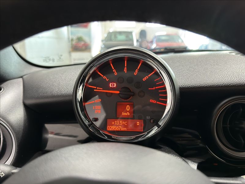 Mini Cooper 1,6   JWC RECARO SUPERSPRINT - fotka 10 z 34