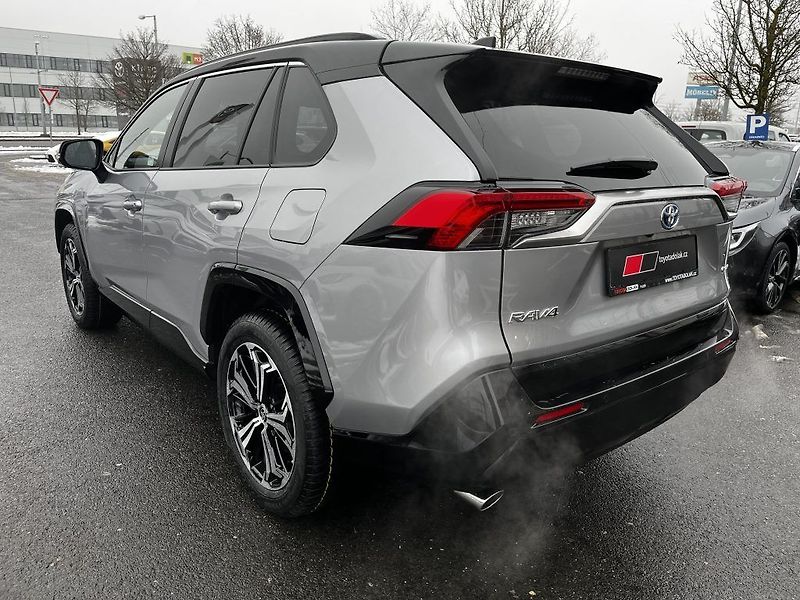 Toyota RAV4 2.5 Plug-in Hybrid ODBĚR IHNED - fotka 8 z 39