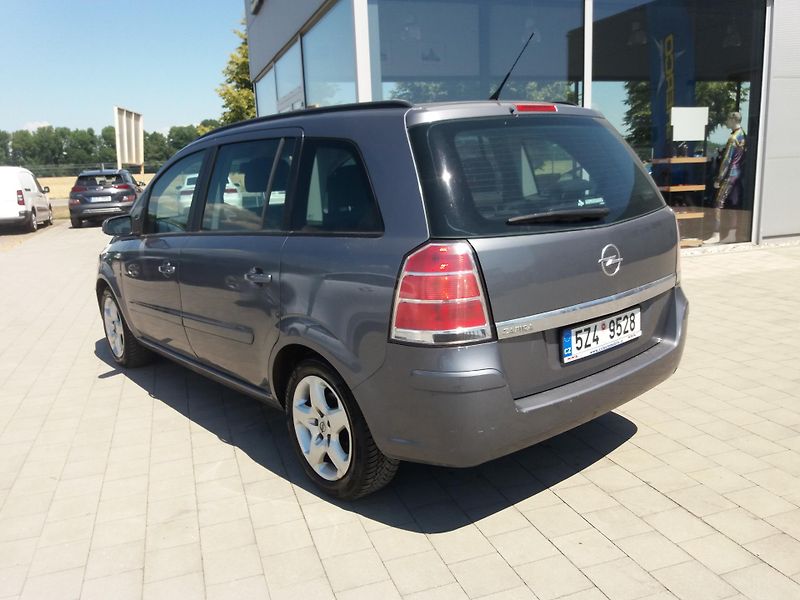 Opel Zafira 1.6 16V,7.MÍST,KLIMA! - fotka 6 z 19
