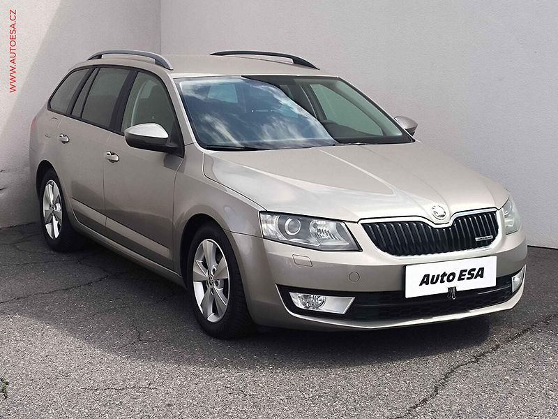 Škoda Octavia (2015) 1.6 TDi, Ambiente, STK7/28 - fotografie inzerátu