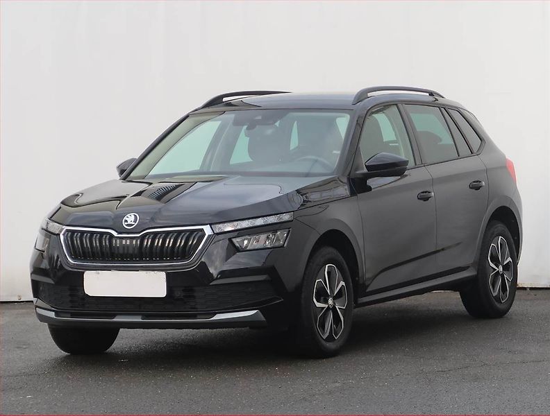 Škoda Kamiq (2022) Ambition Plus 1.0 TSI - fotka 2 z 20