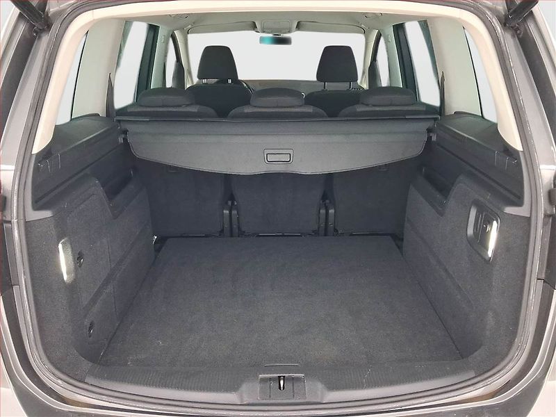 Volkswagen Sharan (2011) 2.0 TDI, Serv.kniha, Navi - fotka 14 z 22