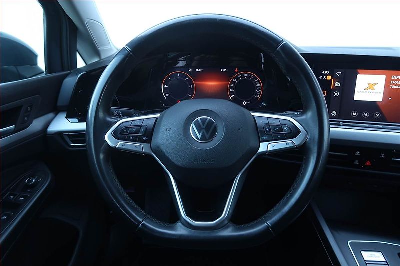 Volkswagen Golf (2022) Life 2.0 TDI, Automat - fotka 20 z 25