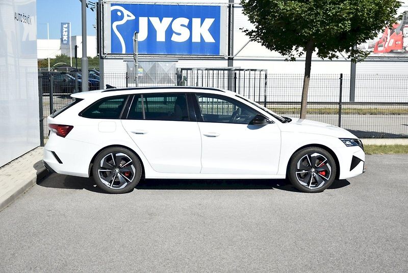 Škoda Octavia (2024) RS 2.0 TSI 195kW DSG - fotka 13 z 35
