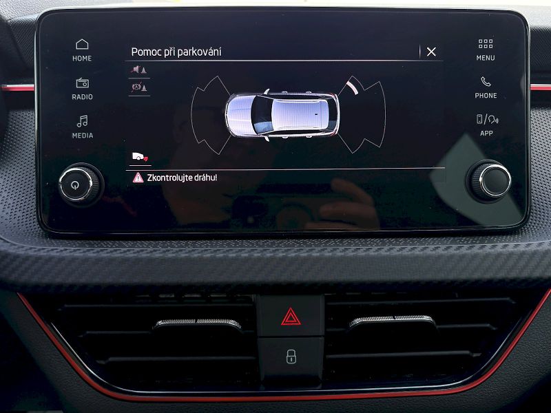 Škoda Kamiq (2025) DSG 1.0 TSI / 85 kW / MONTE CA - fotka 10 z 30