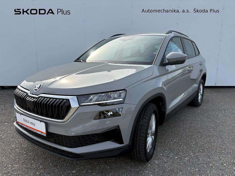 Škoda Karoq (2025) DSG 2.0 TDI / 110kW / SELECTIO - fotka 1 z 24