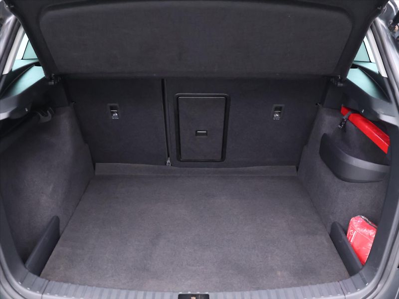 Škoda Karoq 2.0 TDI 110kW DSG 4x4 Ambition - fotka 10 z 32