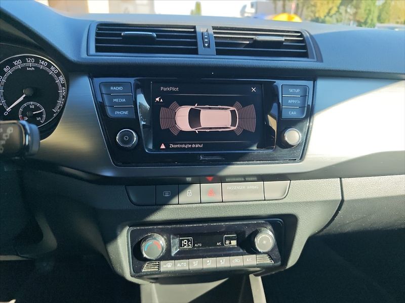 Škoda Fabia 1,0 TSI Style - fotka 9 z 11